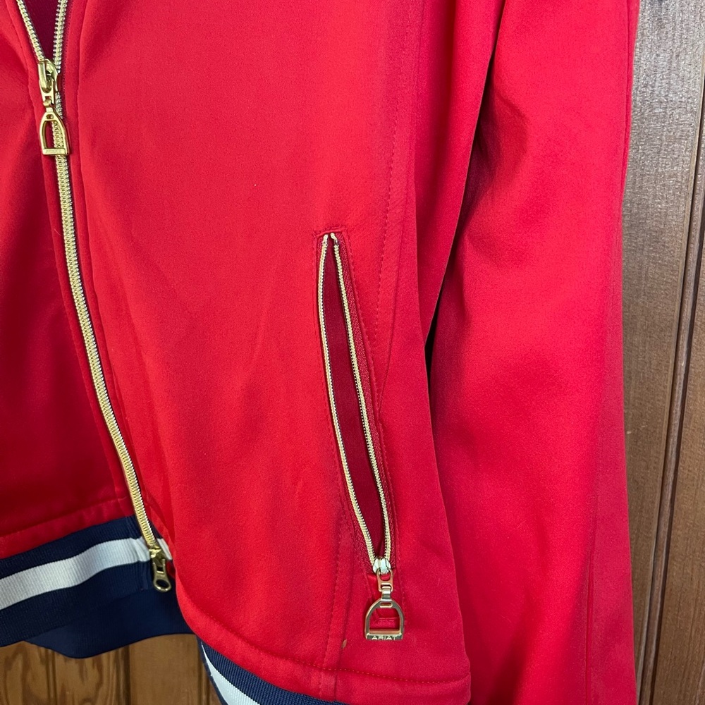 Ariat Red Jacket Lightweight Softshell - image 2